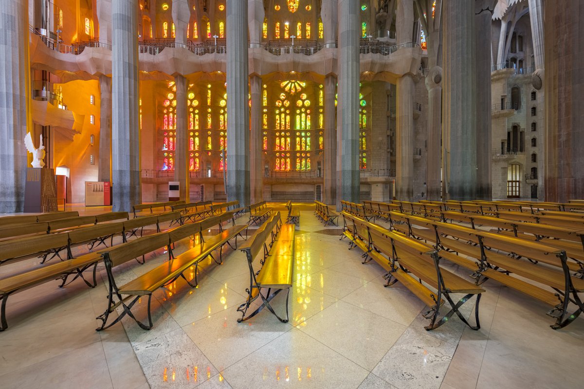 sagradafamilia's tweet image. Welcome summer! We’ve been waiting for you. 

[Stained-glass windows by: Joan Vila-Grau ]