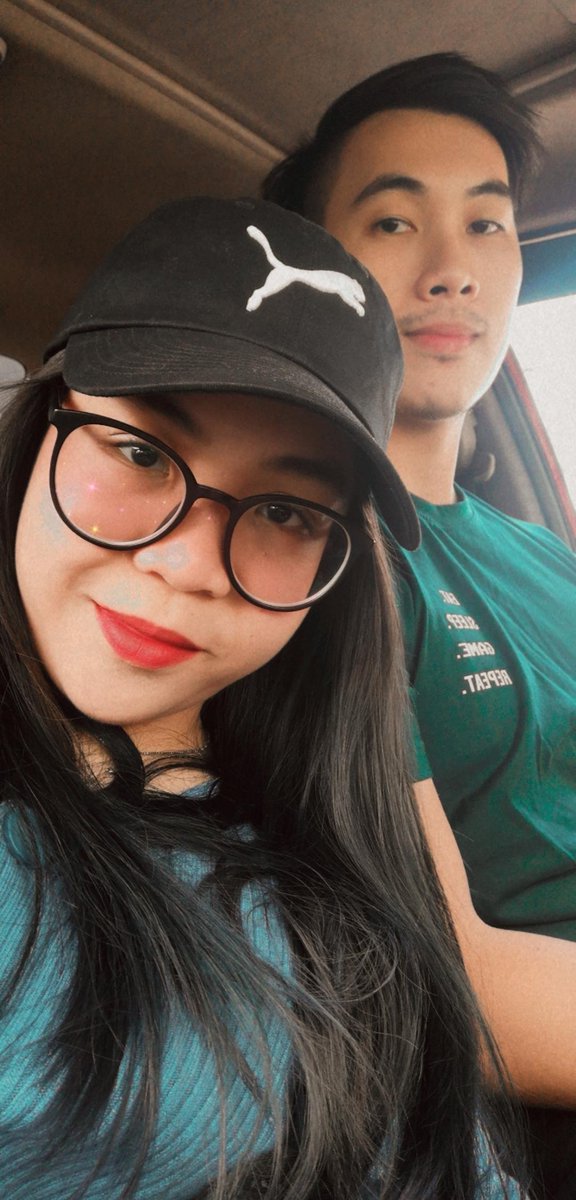 ericaxdeborah's tweet photo. 20/6 its my birthday!! We actually went to 3 different places but our activity in these 3places are the same - eat😭 tapi takbyk gambar makanan sbb lupa snap😭 makan kat escape coffee(actual plan Tusan tapi full house), pastu gi makan abc + rojak pastu https://t.co/cRuP127Lon