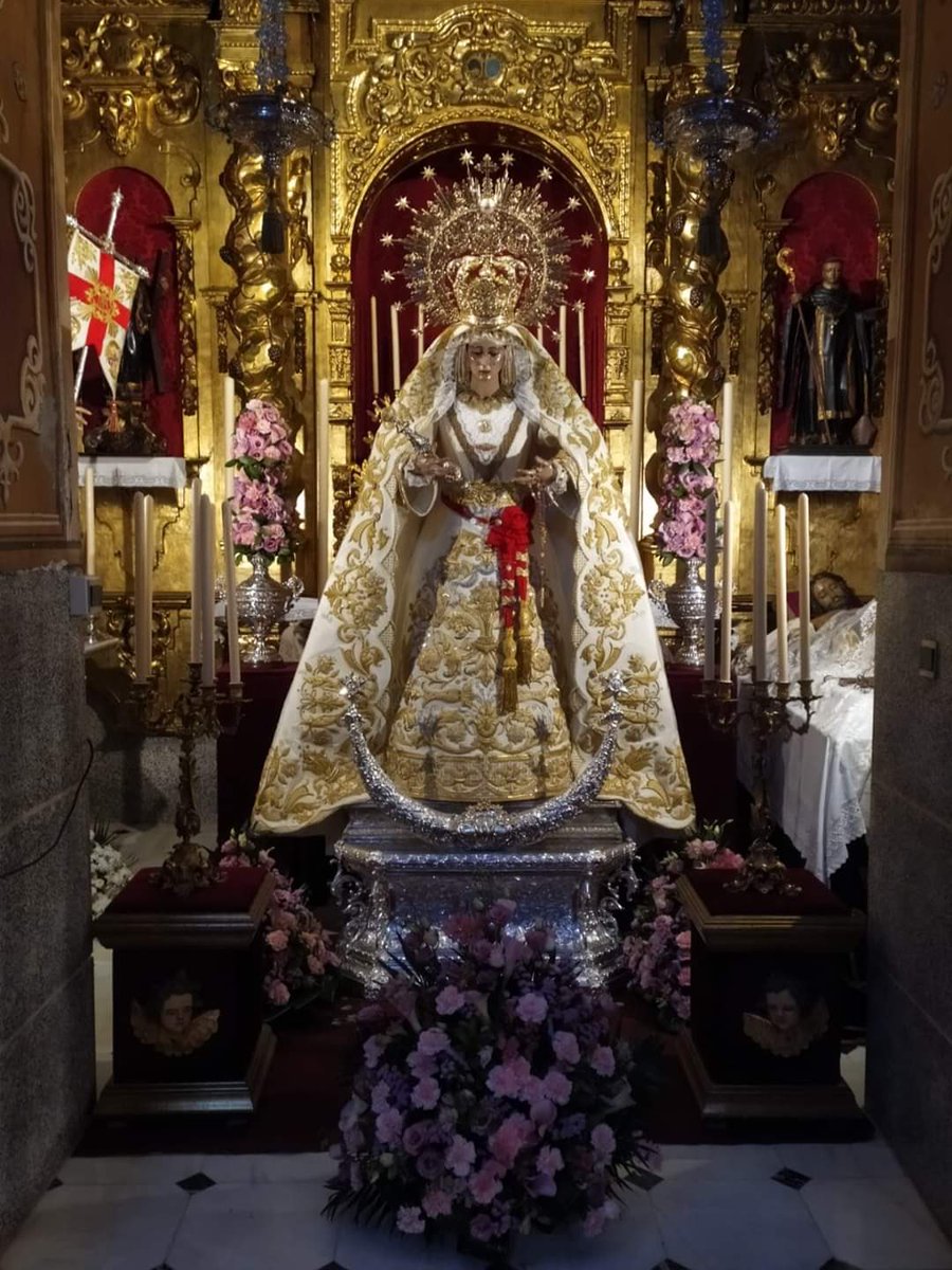 A las 12:00 se celebrará Solemne Misa de Acción de Gracias a Nuestra Señora de la Soledad. Ocupará Sagrada Cátedra Don Ramón Herrero. Se entregará los distintivos a los hermanos que cumplen 75 años en la Hdad y posteriormente se bendecirá la nueva fachada. Actuará <a href="/soledadalgaba/">Soledad de la Algaba</a>.