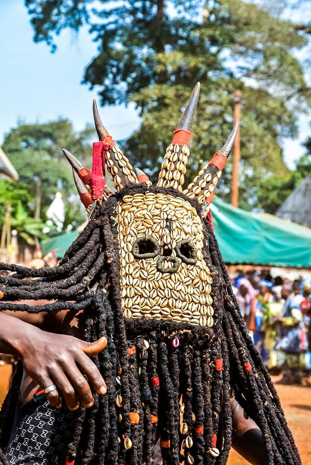 gampsonfranck's tweet photo. La danse mystique KOUNGA ➡😱🌇💚❤💛
Welcome to #Cameroon
#Cameroun
#237DaysTrip 
#J152
#suivezleguide @ckomentmagazine @AdaMbita @jeanfrancis 

#totalchan2020 #NationBranding https://t.co/hs98S3368h