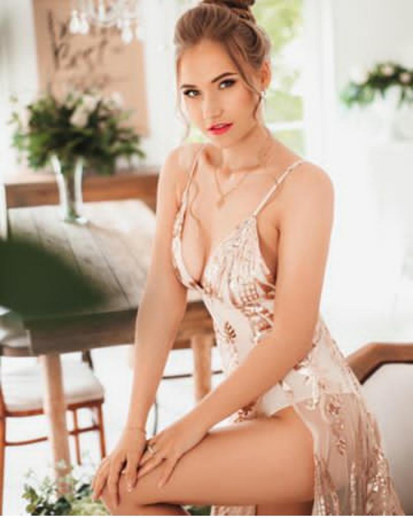 cpp_dvlpr's tweet image. I want this outfit soooo much!

I love fashion 💕🌸

#fashion #VFSHOW #Womens #Dark #Red #Ruffle #Bell #Sleeve #Rib #Knit #Fabric #Business #Cocktail #Party #Sheath #Dress #Red #PartyDresses #fashionblogger #PartyDressKneeLength #womensfashion #fashionable #womensfashionista