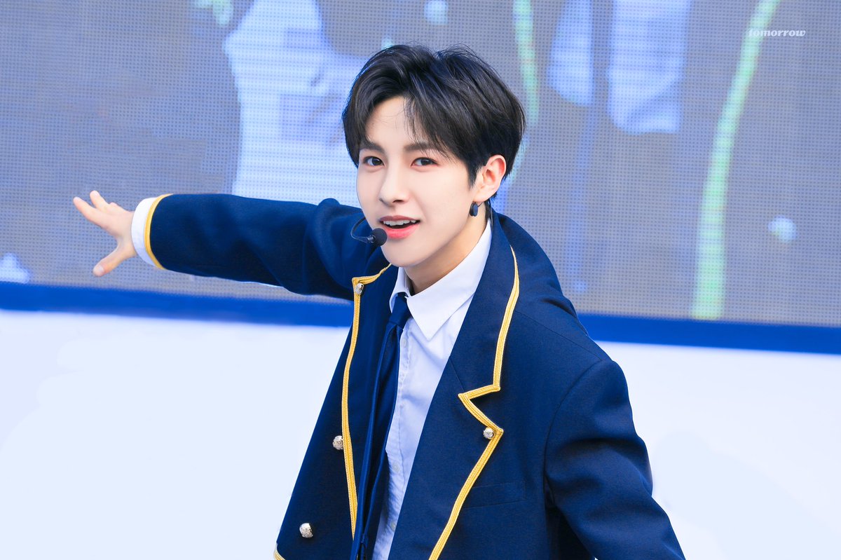 Tomorrow0323's tweet photo. 190928 경복고 #NCT #RENJUN #런쥔 #黄仁俊

🏝☀️ https://t.co/5lBcAJ2wLL