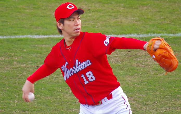 carp10030624's tweet photo. 長い手足、鋭く曲がるカーブ、コントロールされたストレート、そして背番号、、、

何か、マエケンを見ているようだ

カープはとんでもない投手を取ったわ。

ストレートの威力も7回時点で落ちてない！このままがんばれ森下くん！

#カープ
#イケメン
#マエケン
#森下 https://t.co/KpZ83bVNcU