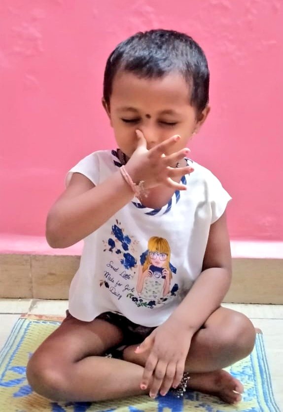 PoshanRaigad's tweet photo. #Internationalyogaday2020 across district, glimpse of celebration lead by AWWs
#PoshanAbhiyaan
#SundayMorning

@PMOIndia @smritiirani
@MinistryWCD @moayush
@CMOMaharashtra @CollectorRaigad
@POSHAN_Official @tini_tatatrusts
@IndraMallo @IdzesKundan https://t.co/qCHbElHDur