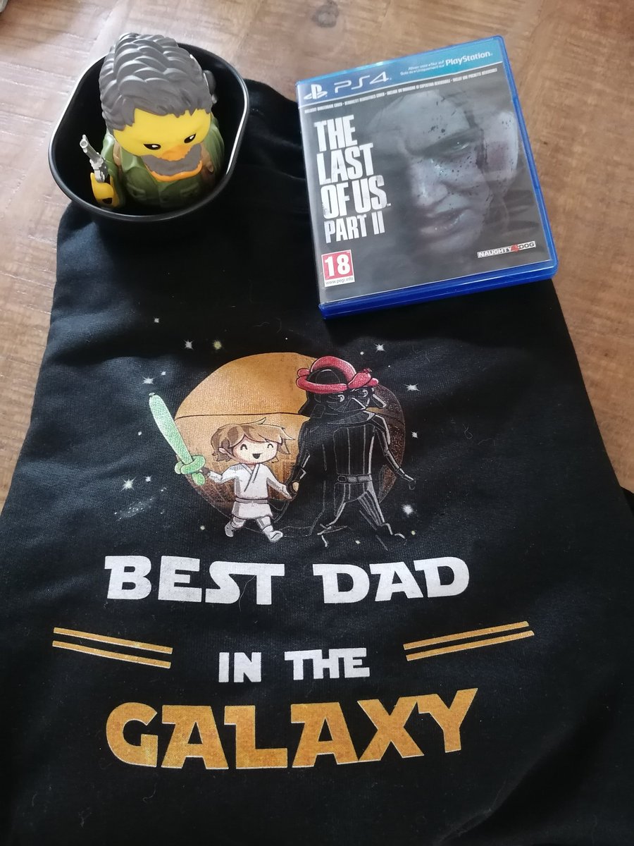 TheLoneHunter's tweet photo. Father's Day; I am very lucky with my wife and kid and what they think are appropriate gifts. https://t.co/VqvCjHQgfH