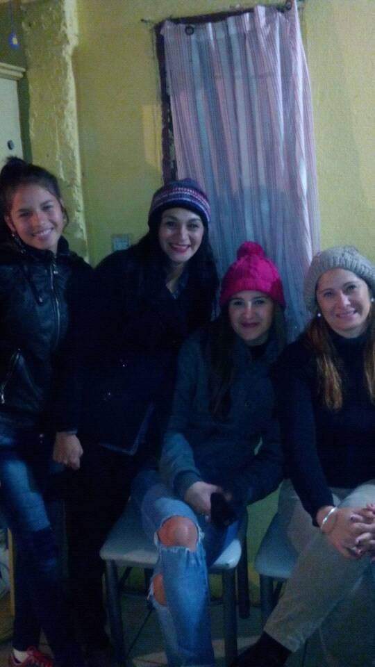 Mario17707522's tweet photo. Acá con mis princesas que me hicieron padre y muy dichoso les comparto una foto y el buen mozo ese soy yo pucha que es fiero el gente 🤣🤣🤣 https://t.co/lKgNGEoW2z