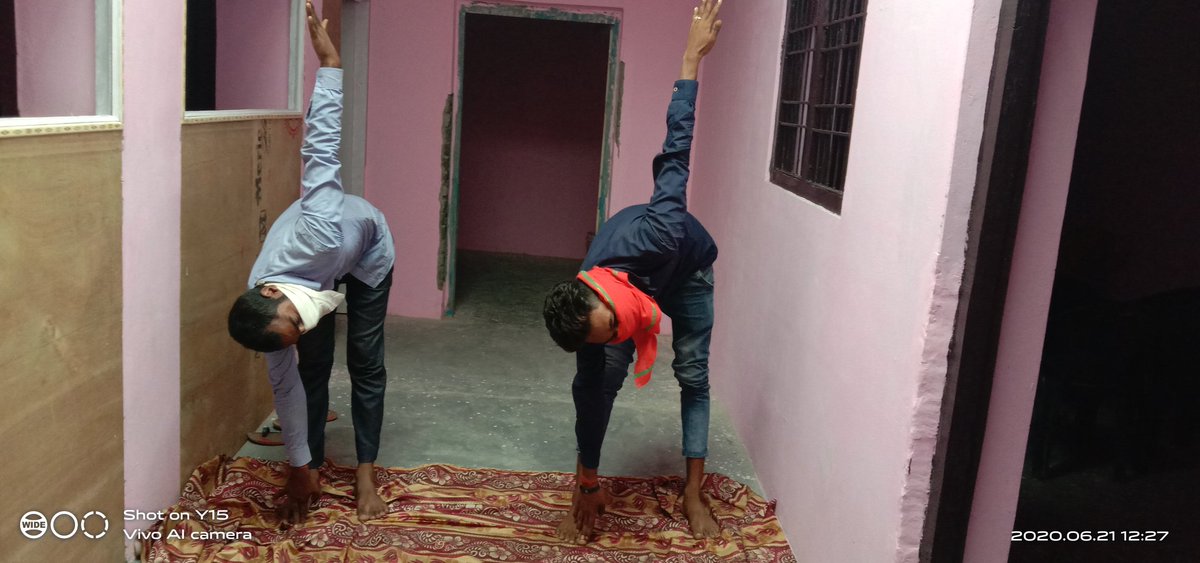 व्यायामात् लभते स्वास्थ्यं दीर्घायुष्यं बलं सुखं। आरोग्यं परमं भाग्यं स्वास्थ्यं सर्वार्थसाधनम्
#CSCPeYoga #IdoYogaatHome