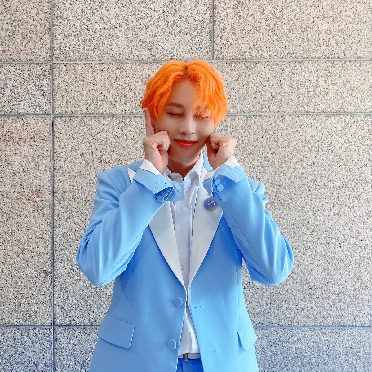 HSW_officialtwt's tweet photo. [☁]
⠀
영원히 오지 않았으면 했던 ‘Get Ready’ 막방날이 왔습니다 😭
하늘 500일과 함께여서 의미있던 무대‼️
다들 잘 보셨나요????🥳
⠀
오늘처럼 늘 행복하게
백 년 만 년동안
일편단심 사랑해요 우리 💜💙💛
⠀
#하성운
#HASUNGWOON
#TwilightZone
#GetReady https://t.co/6AN3ZmPmaS