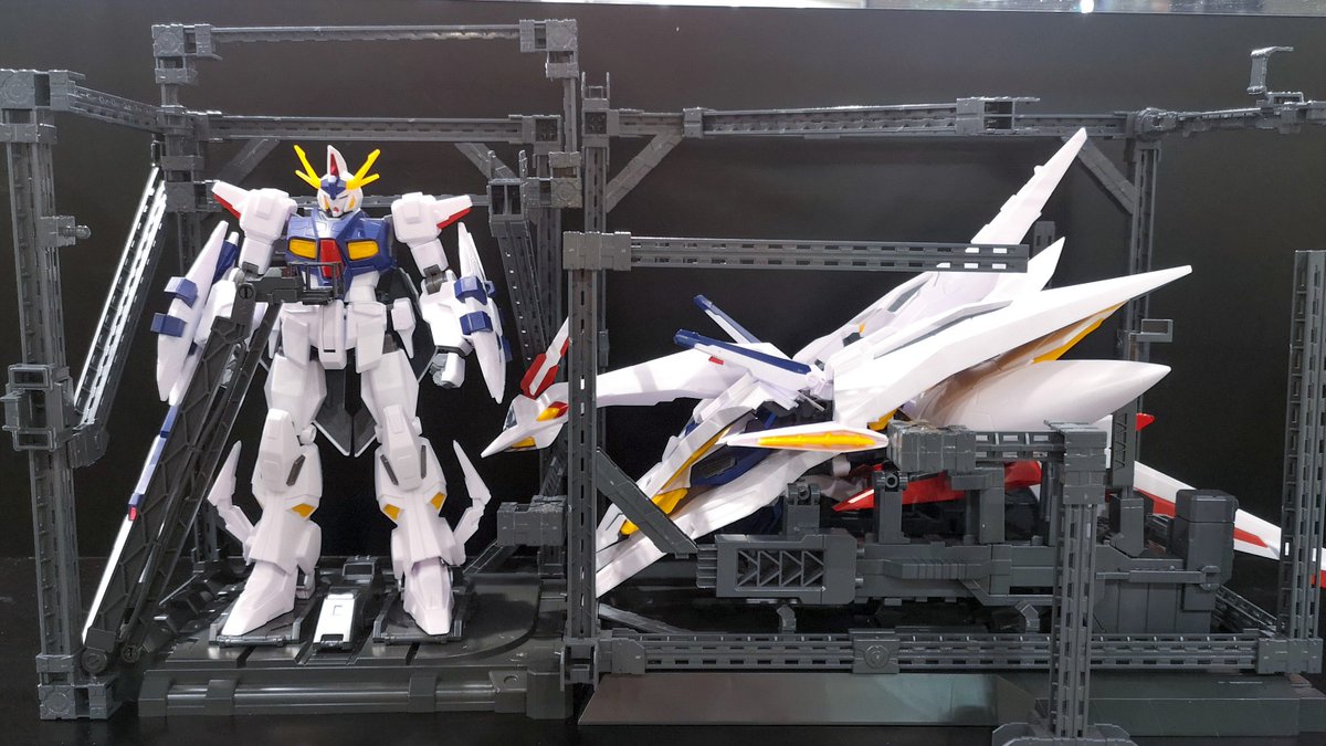 The Gundam Base A Twitter 限定品カスタマイズ ガンダムベースにはガンプラを彩る多数のアクセサリーパーツを販売中 今回はガンダムベース限定のカタパルトベース Ms汎用ハンガー Ms Cageを使ってhgペーネロペーの格納庫を作成してみました カタパルトは1