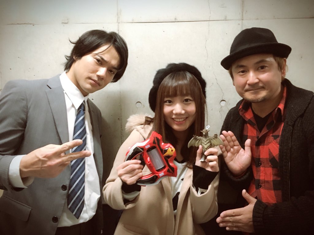 O50u40m78's tweet photo. ウルトラ9弾🤩
少し戻って,ウルトラヒーローズEXPO2018
ジード でザンドリアス回を担当した冨田監督、ウルトラマンゼロに変身するサラリーマン、伊賀栗レイト役の小澤雄太さんなどにもお会いされてました❗️
#かえでの沼
#ウルトラマンSP
#EXPO2018
#怪獣娘メンバー
#冨田監督
#レイトさん https://t.co/l7Deukofzl