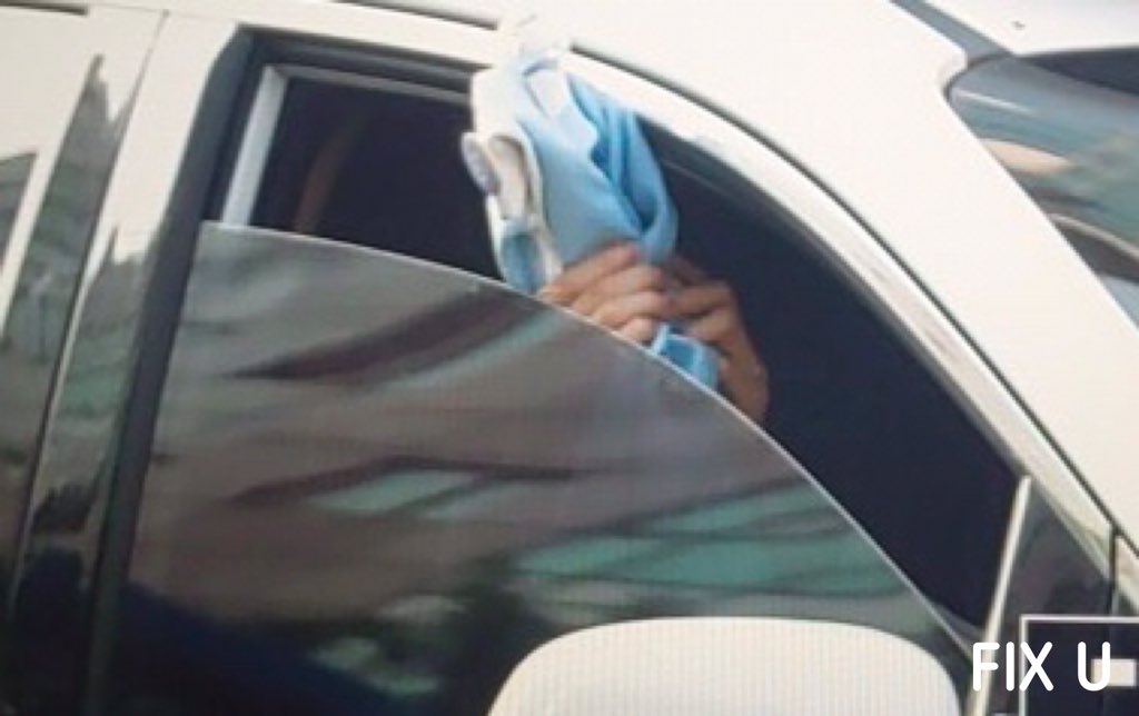 200621 sbs 인기가요 퇴근 프리뷰
Get ready!! 하늘 사랑꾼 성운아 2주간 고생했어 💕 참 성운이 덕에 행복해써🧡
 
#하성운
#HASUNGWOON 
<a href="/gooreumseng/">하성운</a>
#TwilightZone
#COMEBACK
#인가_하성운