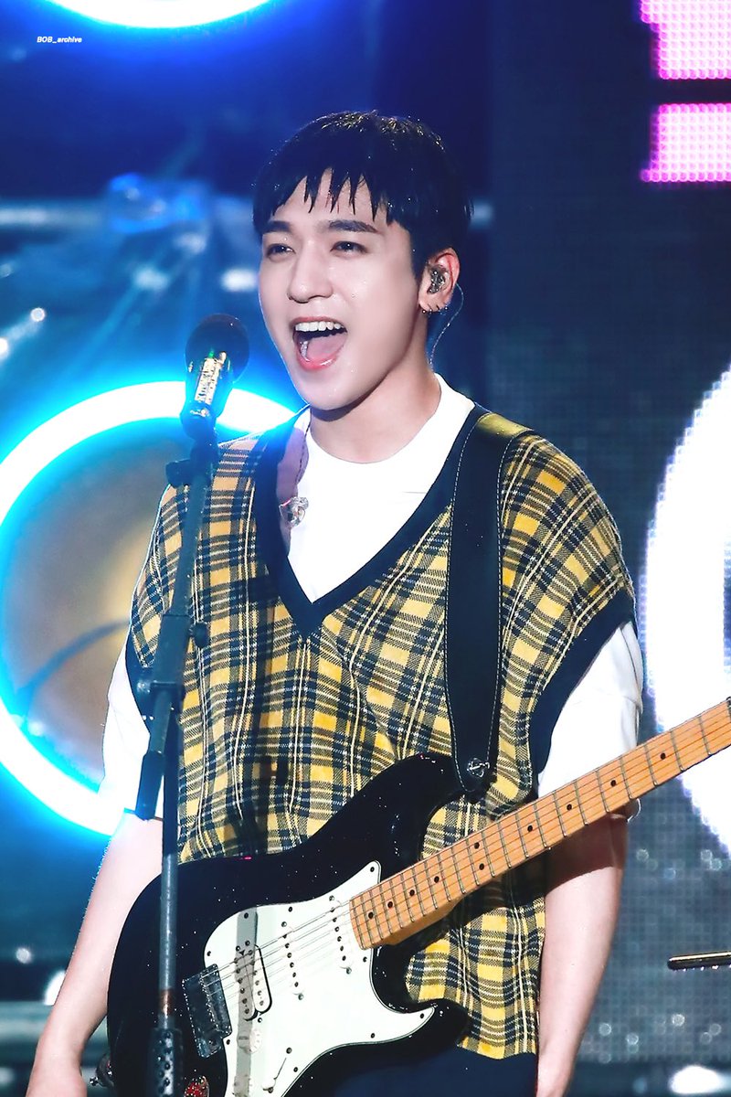 sungjinoclock's tweet photo. @mnlkpopfinds @krstelheadvodka @justayn_ @markjaekyun 

sungjin keyring pls! 🐻💗🌼🌈🍗

#MNLKpopFindsGA
#DAY6 #Day6PH #MydaysPH #Day6GA #DAY6Giveaway https://t.co/ya5fxNxxjO
