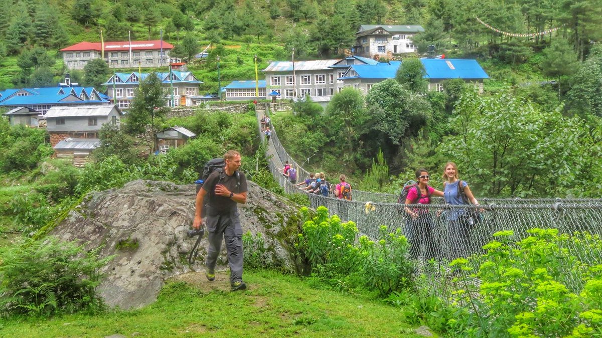 AsherPhil's tweet photo. 7 years ago today trekking to Everest Base camp with a group raising money for charity. Beautiful country and amazing people 😀 https://t.co/A9ZPx9mABn