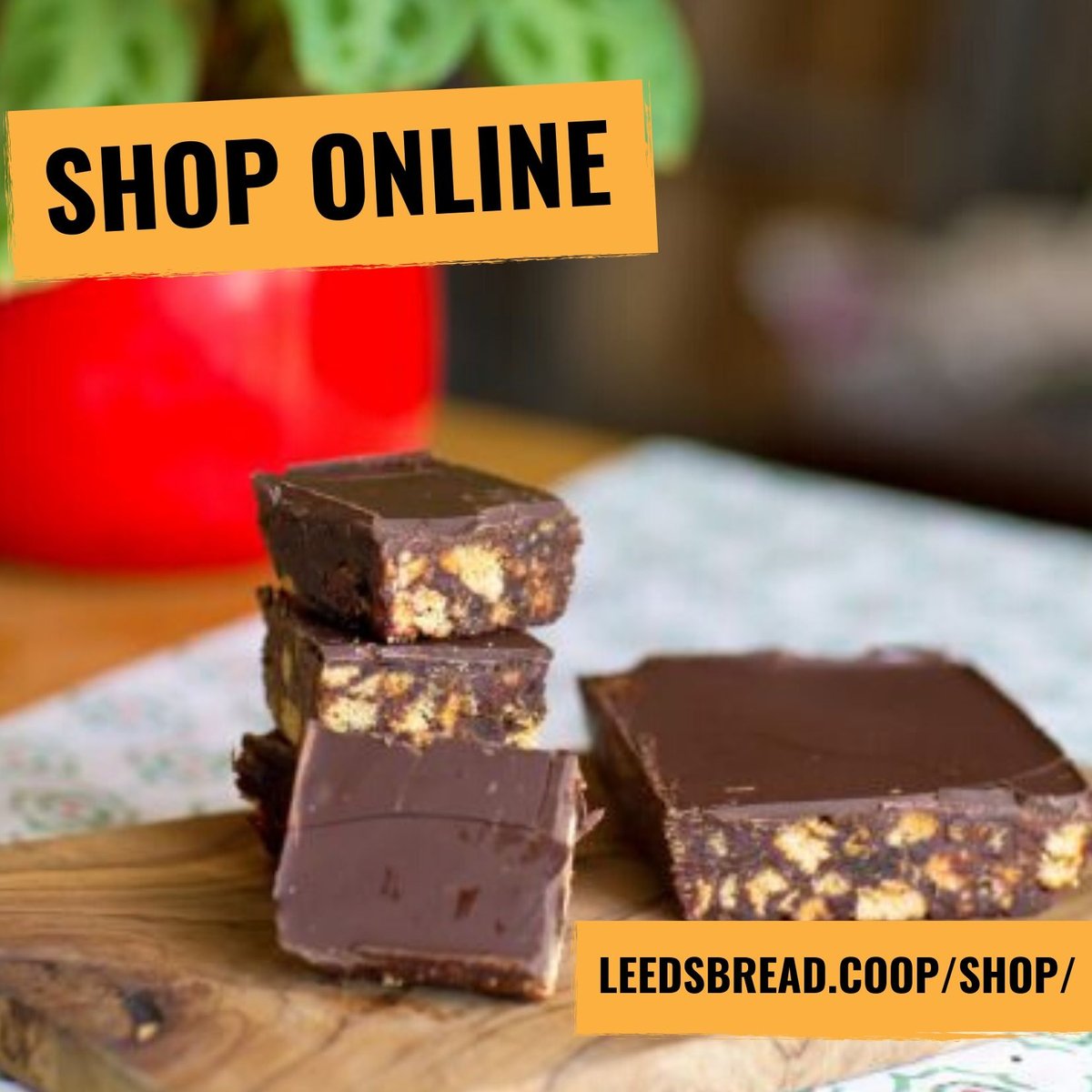LeedsBreadCoop's tweet photo. Happy Sunday! Thanks for all your orders and support this week, we're incredibly grateful! Exciting news - tiffin slices from That Old Chestnut are on the online shop to order for next week! See the link in our bio!
#LeedsBreadCoop #ThatOldChestnut #Vegan #SupportYourLocalBaker https://t.co/zldlblFzft