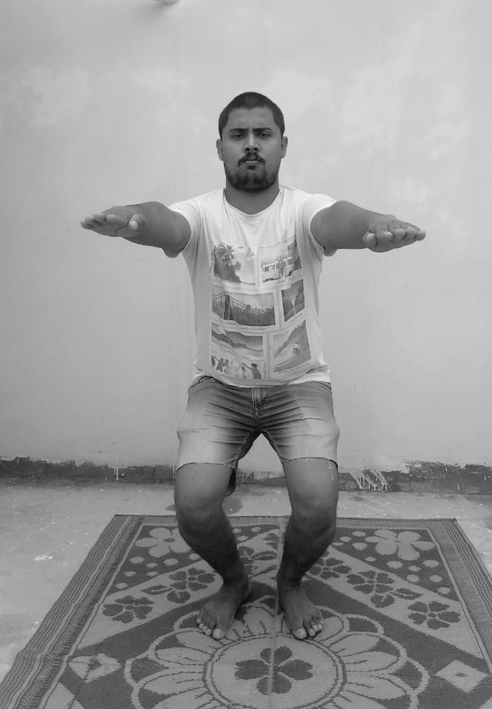 LOKESHPRATAPYA1's tweet image. Yoga is not to be performed,
yoga is to be lived,
yoga does not care about what you have been,
yoga care about the person you are become..!
do yoga to shape your life..
Happy yoga day.
#YogaDay 
#CSCPeYoga 
#IdoYogaatHome 
@CSCegov_ 
@CSCUttarPradesh