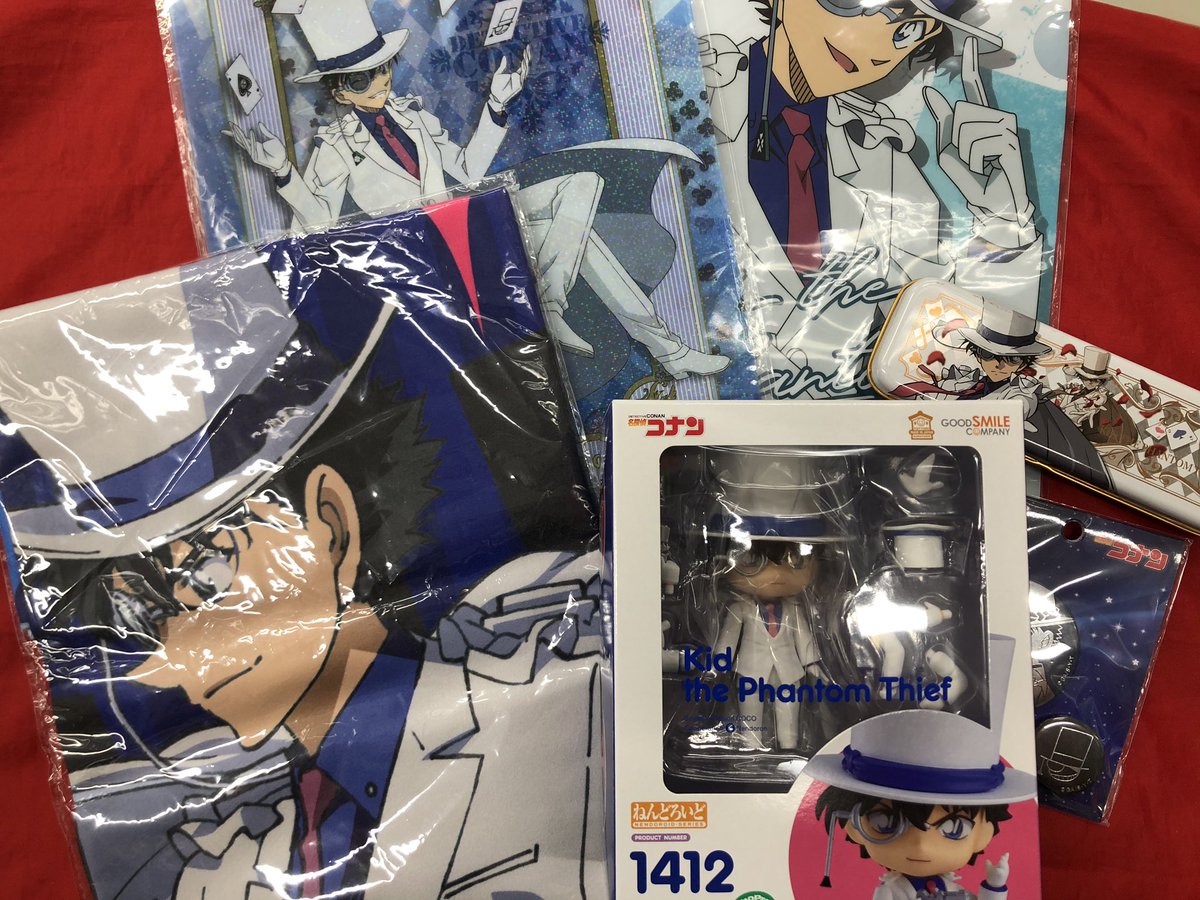 K Books キャラ館 少年まんが 入荷情報 本日は怪盗キッドが誕生日 先程の入荷から さらに怪盗キッドグッズが入荷してます なんと まじっく快斗1412 のプライズバスタオルも入荷しましたよ まじっく快斗名義の商品は珍しいでお見逃しなく