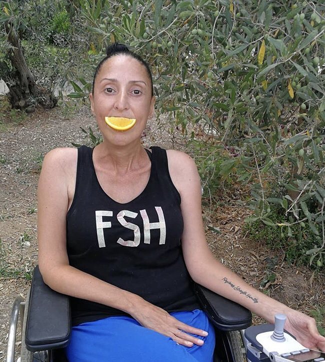 facesoffshd's tweet photo. Beautiful humans with their orange slice selfies #orangesliceselfie #WorldFSHDDay #fshd #musculardystrophy #community https://t.co/Acy5GyfncV