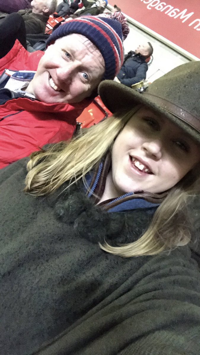 KatieBarryR's tweet photo. Happy Fathers Day @MattRobo15 you bloody legend! https://t.co/e4oyZ7a5fR