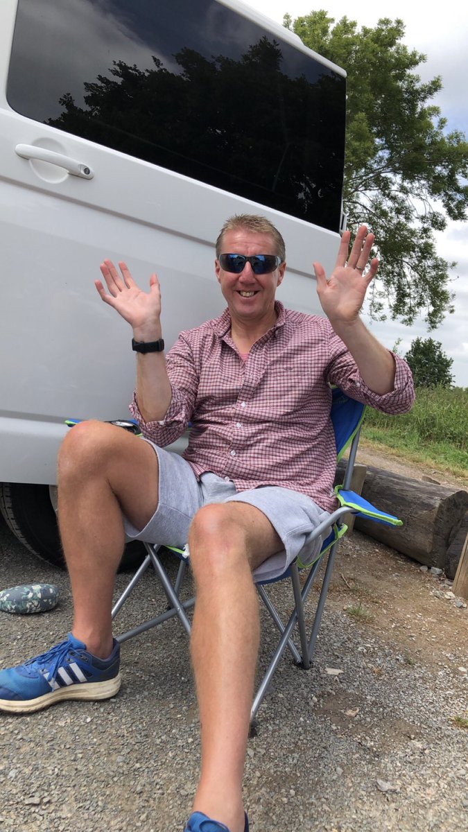 KatieBarryR's tweet photo. Happy Fathers Day @MattRobo15 you bloody legend! https://t.co/e4oyZ7a5fR