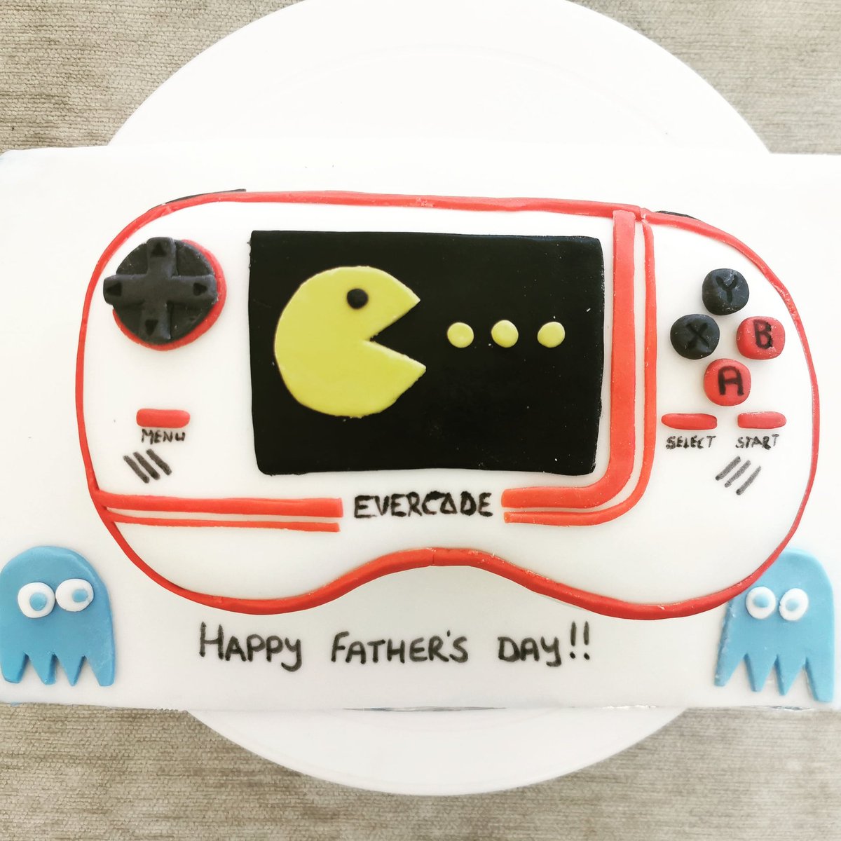 evercaderetro's tweet photo. Happy Father's day everyone ❤️ https://t.co/c9wD7ImdwV