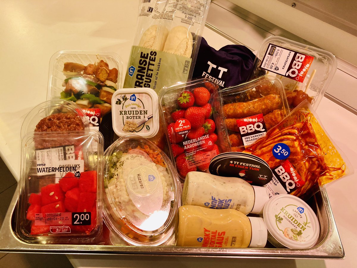 TTFestivalAssen's tweet photo. Wil jij een ‘4 TT Festival in eigen tuin bbq pakket’ van @AHHillenga  winnen? Doe dan mee met onze Facebook actie:  https://t.co/PtkHEiOs20

#TTFestival #bestefeestjevanhetjaar #Assen #4TTFestivalineigentuin #bbqpakket #AHHillenga #TTAssen #zorggoedvoorelkaar❤ https://t.co/VAssLElzvh