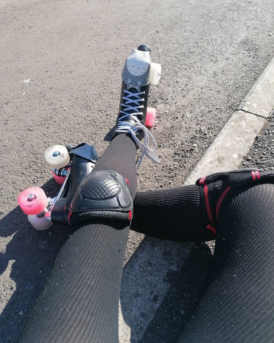 rayvenrjackson's tweet photo. All ive been doing since ive been stuck at my mums house during covid. Started in February. It has been a good distraction in my life. #rollerskating https://t.co/NfqHHNTlBv