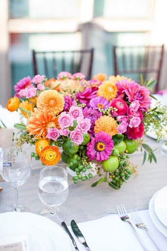 🌷 오늘을 사랑하라 🌷

오늘을 사랑하라
어제의 미련을 버려라.
오지도 않은 내일을 걱정하지 말라.
우리의 삶은 오늘의 연속이다.
오늘이 30번 모여 한 달이 되고,
오늘이 365번 모여 일 년이 되고,
오늘이 3만 번 모여 일생이 된다.
.
#좋은글

🍒 잘되는 집안 안되는 집안
bit.ly/36jgQ4F