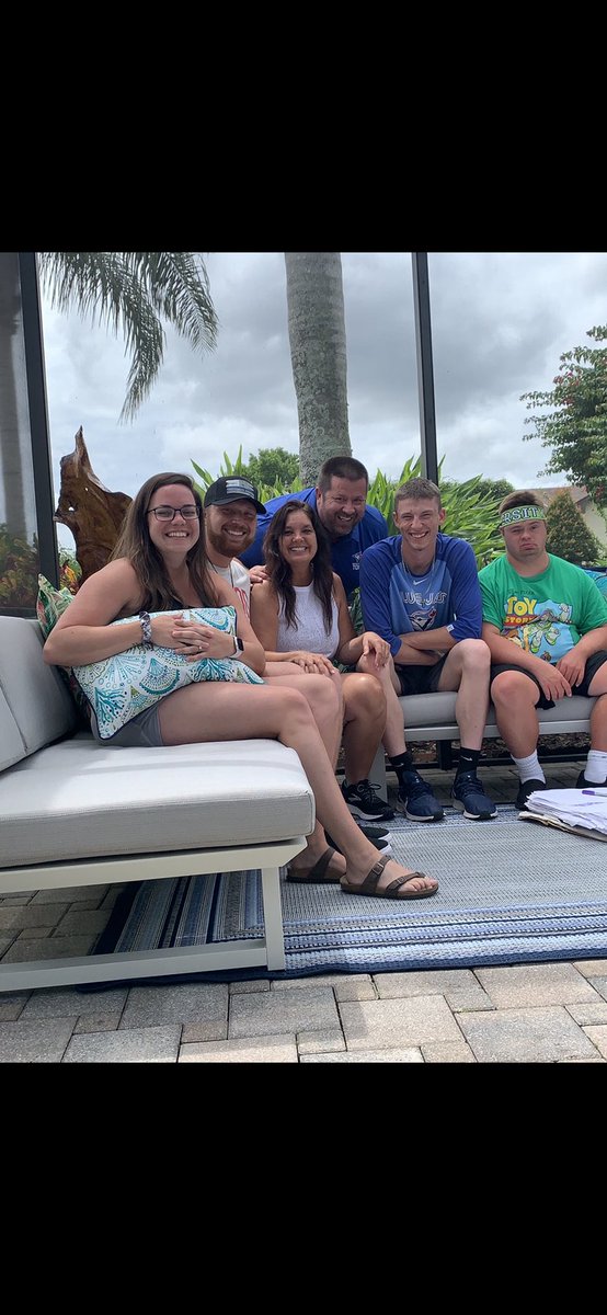 BatcherJustin's tweet image. Happy Fathers Day to the best dad out there. This day is more than deserved and I wish we could do more to celebrate. I would not be where I am today without you and I can not wait to see what the rest of this big year has in store for us. I love you dad! ❤️