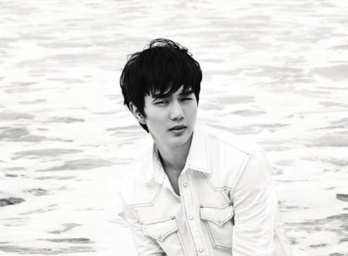 ysh_ofc's tweet photo. @THEK___KING Thank you so much for this update
First period of voting! 
#KoreanWaveActor
#YooSeungHo https://t.co/5VWLHvGDzX