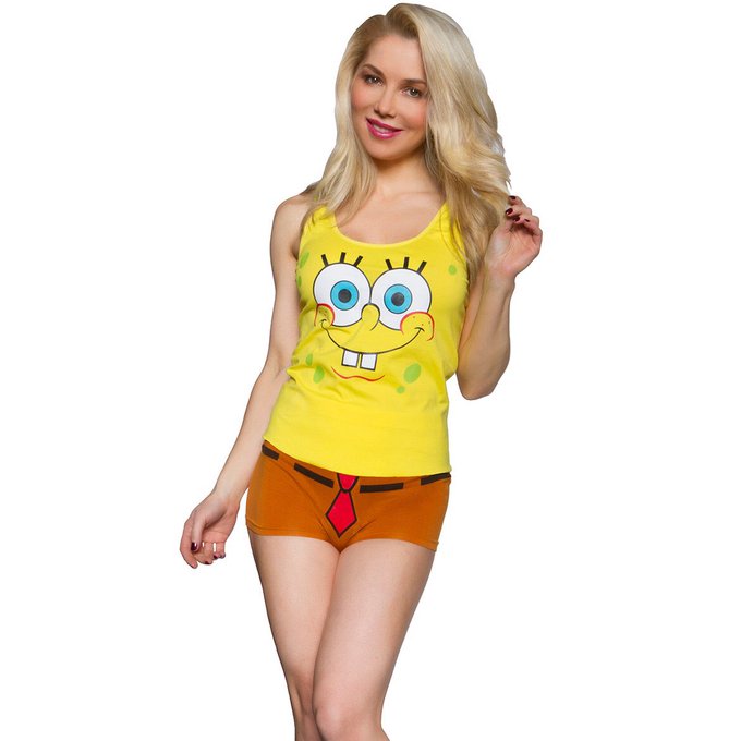 I&rsquo;m so getting this bikini, and this outfit https://t.co/iF3oH8jkOk