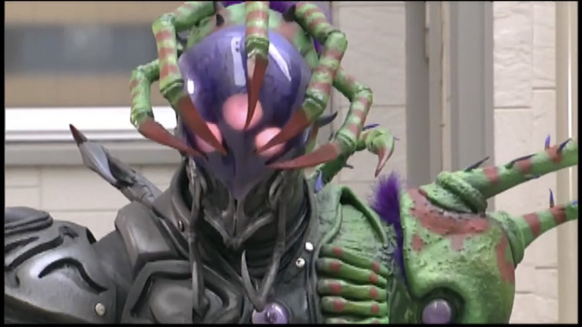 キラキラ金メッキ บนทว ตเตอร スパイダーアンデッド 改めて見るとかっこいいな キラキラ金メッキ บนทว ตเตอร スパイダーアンデッド 改めて見るとかっこいいな