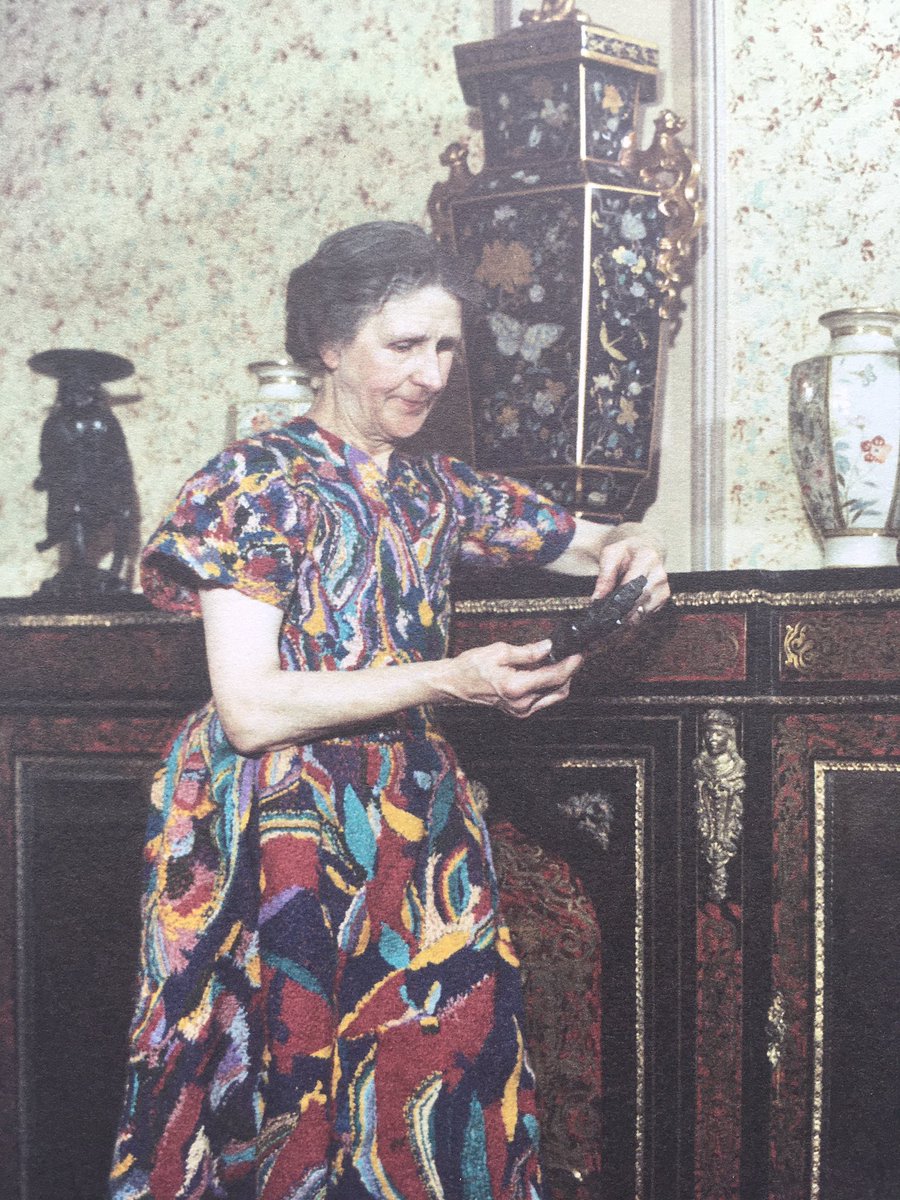 Alan_Measles's tweet photo. Madge Gill: a great artist to look at right now in a fab volume from @RoughTradeBooks 
She teaches us that you can produce a gorgeous and prodigious body of work, self taught from home, also the power of art to deal with painful experiences. https://t.co/kqPSUPzFH3