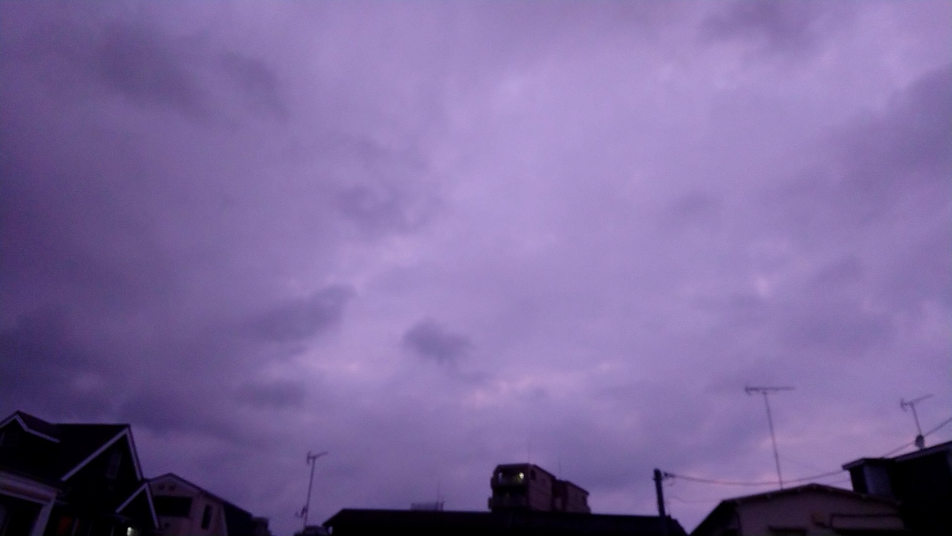 Zyo ｼﾞｮｰ 今夜仕事 なぜ ピンク色の空 イマソラ T Co 3ug61oxpsq Twitter