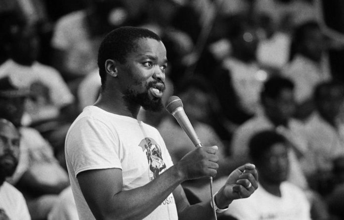 A happy 65th birthday to the National Chairperson of the African National Congress. Cde @GwedeMantashe1 has dedicated his life to the cause of a united, just, democratic and prosperous South Africa. We wish him well and may he grow from strength to strength. #HappyBirthdayMqwathi https://t.co/tD1aCtddqo