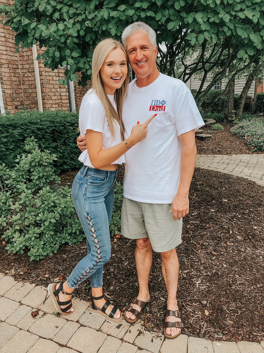 ValpoPiPhi's tweet photo. Happy Father’s Day! 🤍 https://t.co/KXr1G0bKrQ