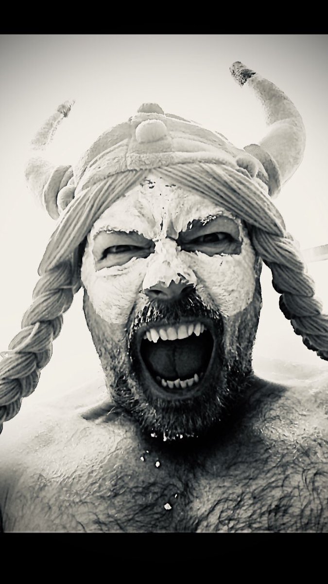 rickygervais's tweet image. @TheLastKingdom  Hurry up with the next season AND SEND ME TO VALHALLA!
