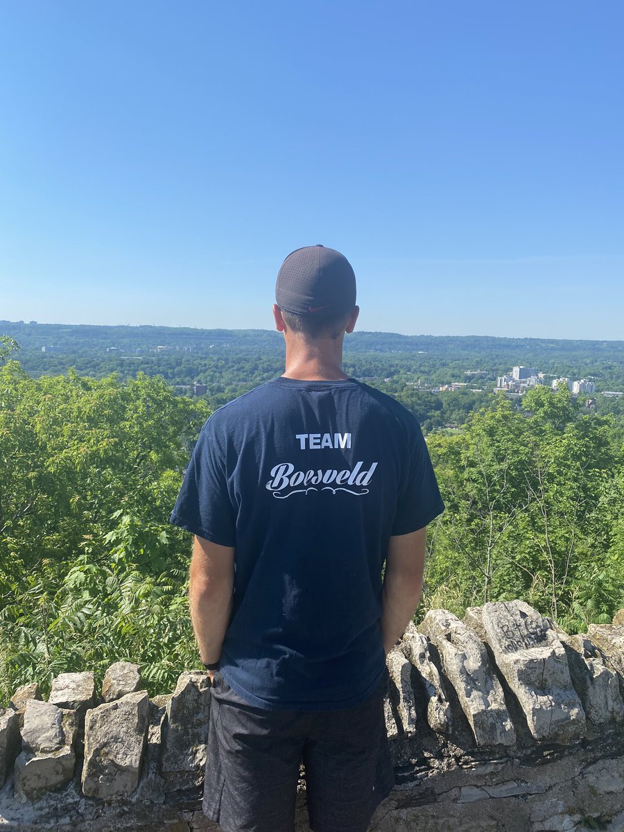 BoesveldLuke's tweet photo. Instead of our usual #doitfordads walk/run to raise funds for prostate cancer research, the Boesveld family decided to each complete our own 5km walk in memory of my dad, so here we are at the top of Sydenham! https://t.co/wSl108Lsyq