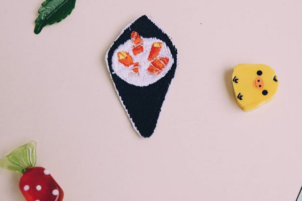 mevspinterest's tweet photo. [Bordir Patch Detail]

- Harga:
beli 1 = 17k / beli 2 = 31k
- Ukuran +- 5cm
- Cek thread untuk lebih detail. 

t. #jualpatch #Patchwork #wts #patchesready #patchready #emblemready #jualan https://t.co/l5yKmqCz56