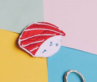 mevspinterest's tweet photo. [Bordir Patch Detail]

- Harga:
beli 1 = 17k / beli 2 = 31k
- Ukuran +- 5cm
- Cek thread untuk lebih detail. 

t. #jualpatch #Patchwork #wts #patchesready #patchready #emblemready #jualan https://t.co/BS4s5NV4SB