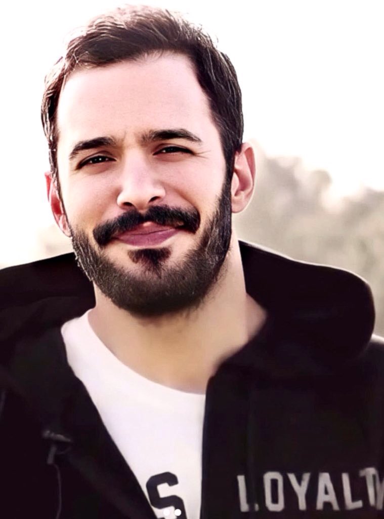  #barişarduç as your boyfriend : thread < i made this for fun
