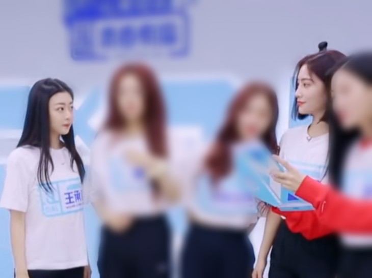 xu jiaqi/kiki jiejie got caught babying chengxuan