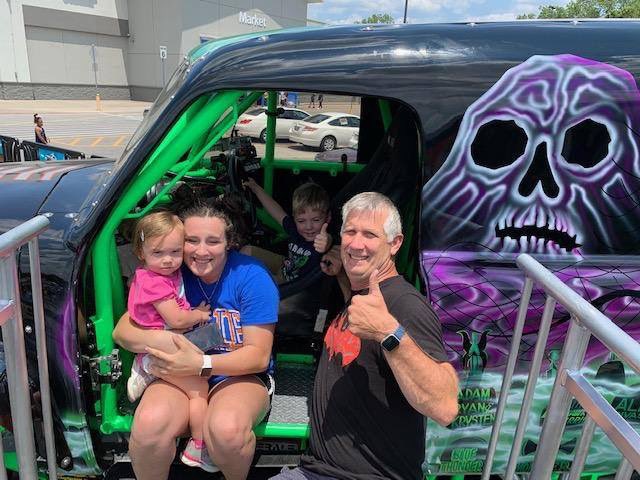 CoachM_RVHS's tweet photo. HAPPY FATHERS DAY!!! 👨🏼‍🦳👨🏼‍🦳 https://t.co/sjfnnQ2hPe