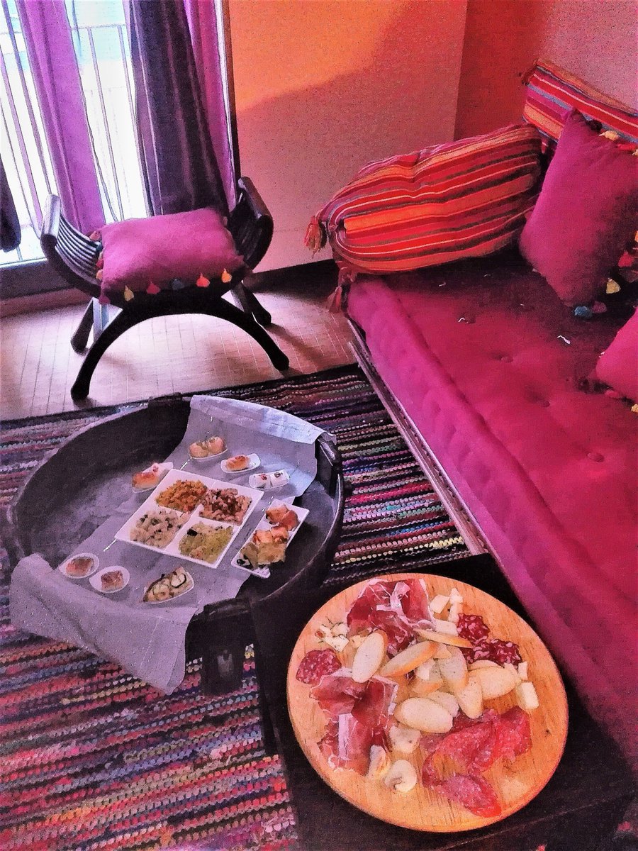 Markio84188876's tweet photo. #OnlyForTwo Giumbabulla, b&amp;b in #Ragusa - #Sicily 
Location riservata alle coppie innamorate. #passion #love #couple. Aperitivi e apericene a bordo #jacuzzi. #Massaggi in suite, #relax #relaxtime https://t.co/9H5hB4hjh9