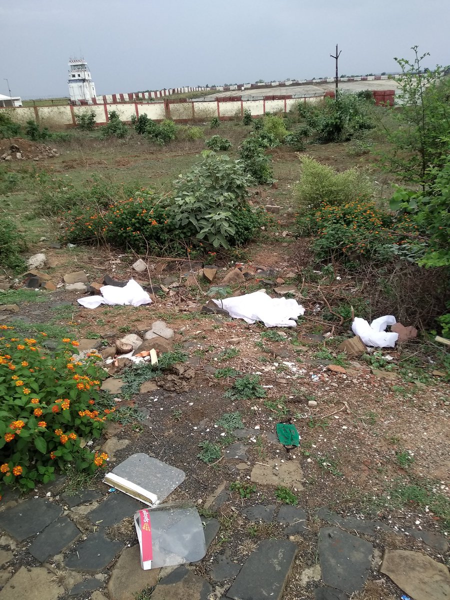 Vini41214739's tweet photo. @CMMadhyaPradesh ..could you pls let us know what steps you are taking to avoid corona in jbp airport.@aajtak @ndtv https://t.co/vXET6QWWo0