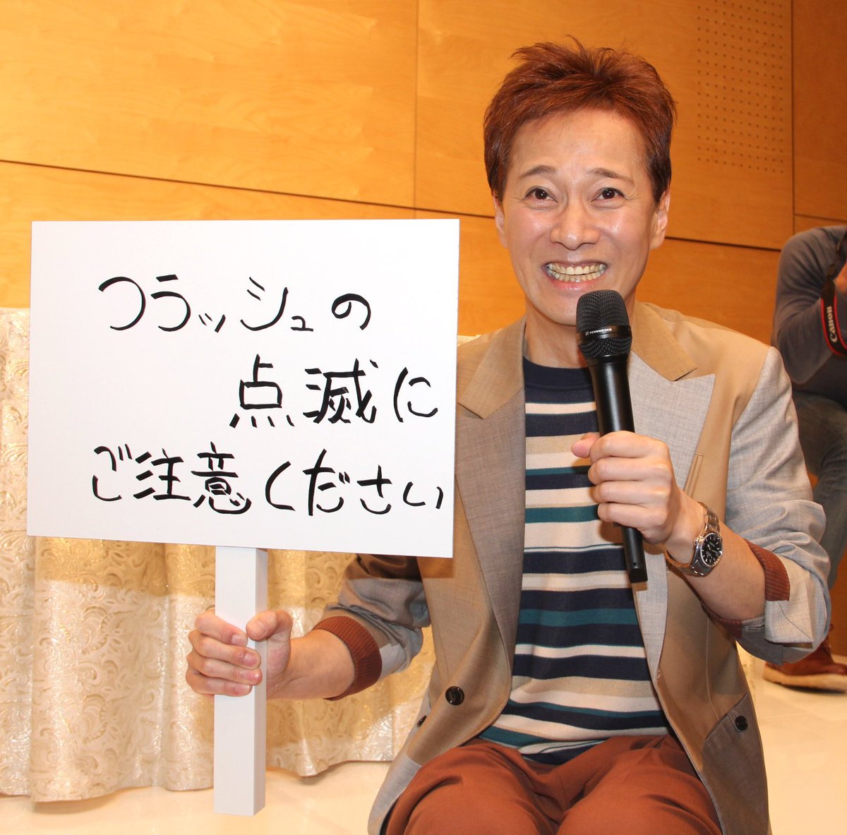 読売巨人軍 ジャイアンツ On Twitter 本日のヒーロー 岡本和真 選手 ヒーローインタビュー フラッシュの点滅にご注意ください 全然フラッシュないけど 中居正広 行列のできる法律相談所 約束 Withfans ジャイアンツ Giants 巨人 プロ野球 東京