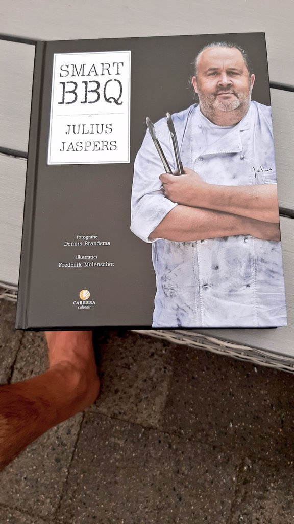 ETerneu's tweet photo. Heel heel Lief, voor vaderdag. Voelt gelijk als een uitdaging. Goed dat er BBQ weer aankomt.ππ¦π¦πͺ #juliusJaspers dank je wel @KanjerNikita https://t.co/bgUkV89QTd
