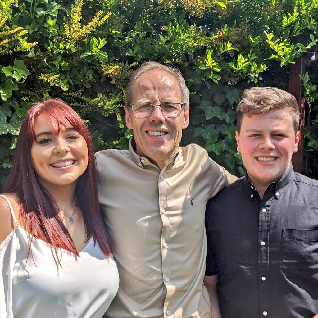 lsb2468's tweet photo. #fathersday2020 Happy Father's day Steve ❤️ #bestdad @LouiseElanaa @SamBurrows2000 Enjoy x https://t.co/7A6sjzTuI9