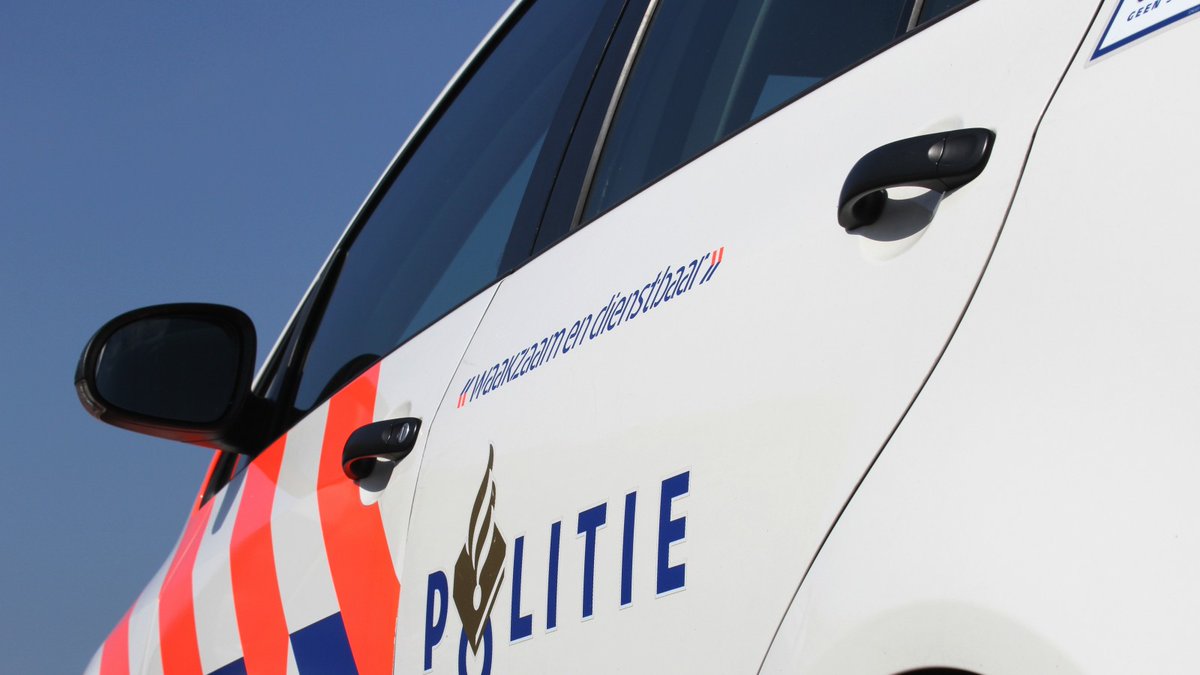 Lichaam vermiste man uit Hoorn gevonden: OOSTERLEEK - Het lichaam dat gisteren werd gevonden in het Markermeer is van een 34-jarige man uit Hoorn die al sinds vorige week zaterdag werd vermist zo heeft de politie bevestigd. Bij Oosterleek in het.....