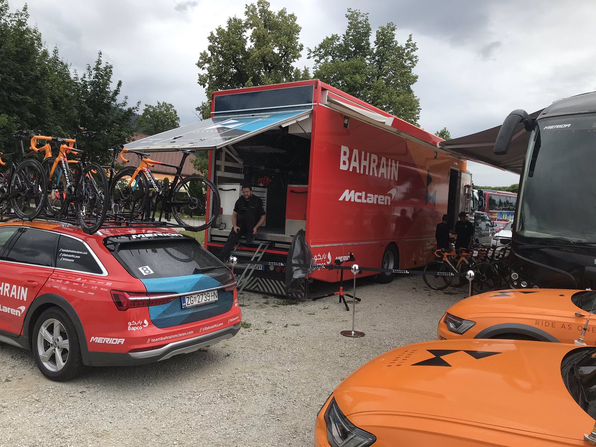 Bahrain McLaren in full power