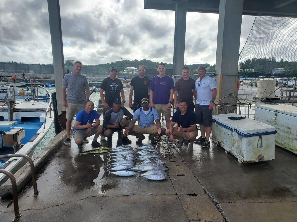 Not_Blade_6's tweet image. A sign of a great team is when they choose to be around each other outside of when they have to be around each other. #bladeinvictus staff showing the strength of the pack on their deep sea excursion in Oki. One member had less fun but shall remain nameless...🤣 #forwarddeployed